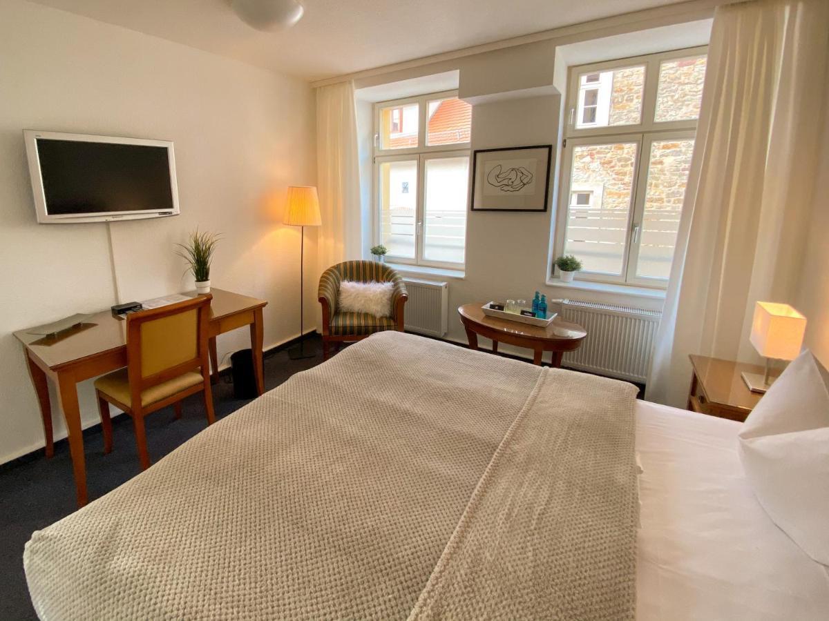 Deckerts Hotel Am Katharinenstift Lutherstadt Eisleben Buitenkant foto
